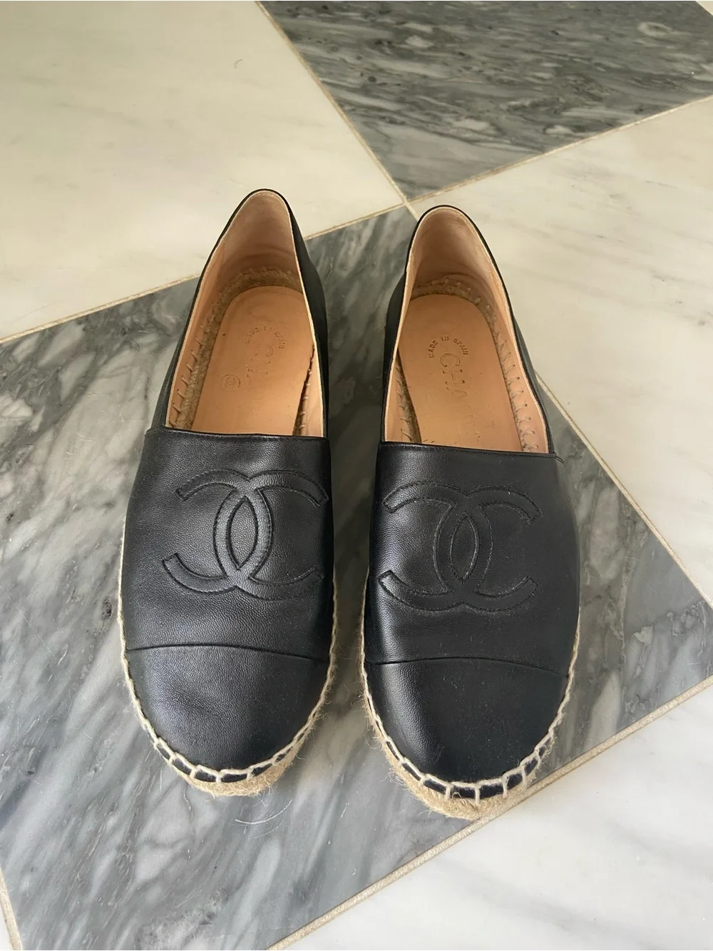 CHANEL Black Leather Espadrille Flats with Interlocking CC